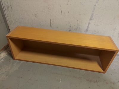 HLEDÁM poličku jako na fotce