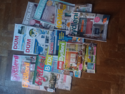 12 starších časopisů o bydlení