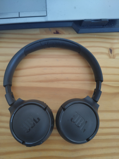 Sluchátka JBL bezdrátová