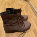 Dámské kožené boty 38