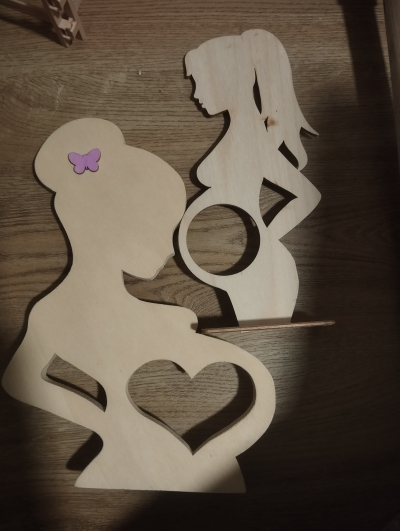 Dřevěné sošky na fotky