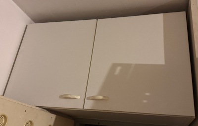 Skříňka, rozměry přibližně: šířka 97 cm × výška 53 cm × hlou