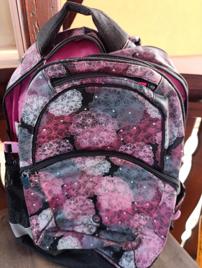 DALŠÍ BATOH S VYSTUŽENÝMI ZÁDY