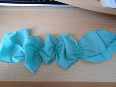 Látka původně mašle do vlasů na cokoliv*