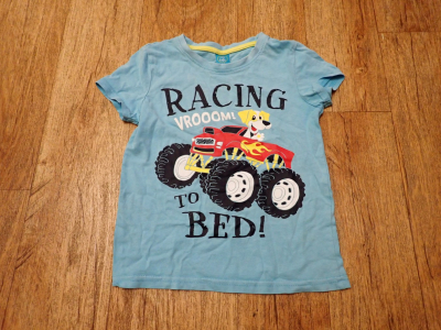 Tričko 4, velikost 110/116