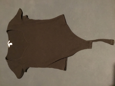 Takove to body se zapinanim dole M