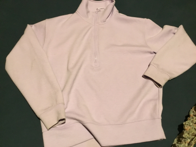 Svetlounce fialova mikina na dotahani prijemna L