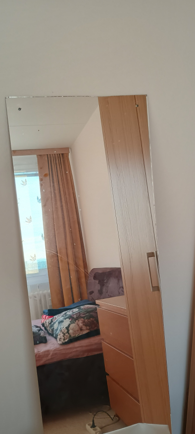 Jednoduché obyčejné zrcadlo k přivrtání na zeď 35x150 cm