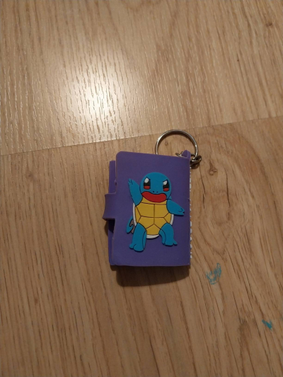 Přívěšek se sešítkem