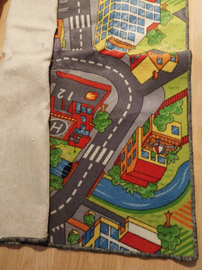 Dětský koberec s motivem města