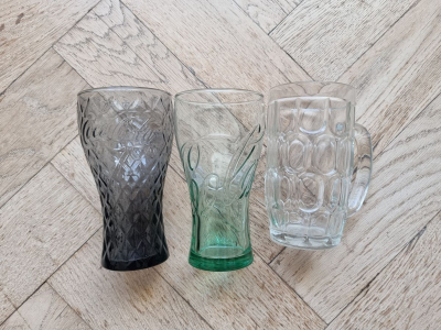 3 různé skleničky, objem cca 3 dcl