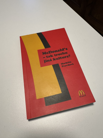 Kniha McDonald's - tak trochu jiná kultura?