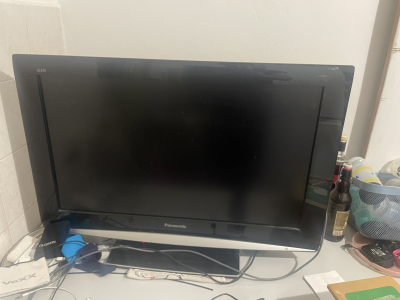 Daruji starou TV Panasonic Viera TX-32LXD85F