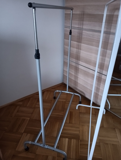 Štendr / Stojan na oblečení
