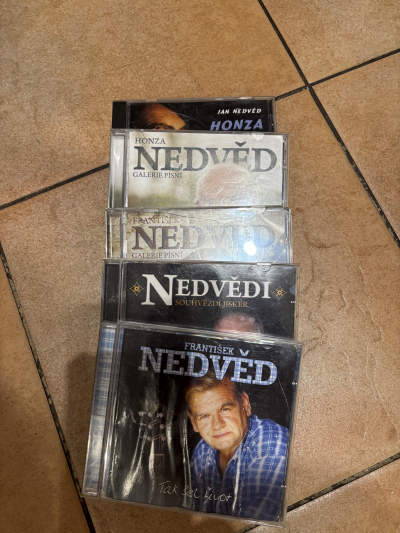 Cd Nedvědi