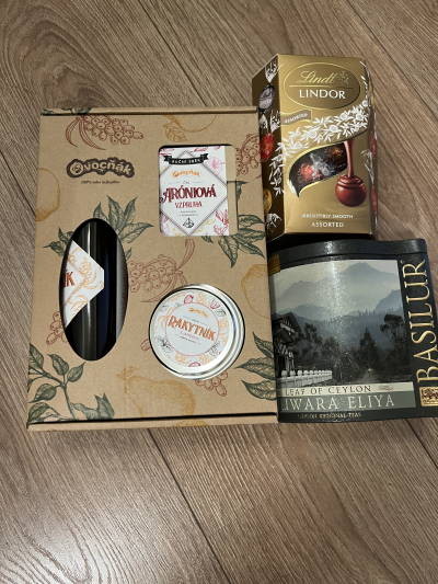 Černý čaj, lindt, ovocnak balíček