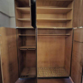 Starší skříň s nástavbou/skříňky - SPĚCHÁ