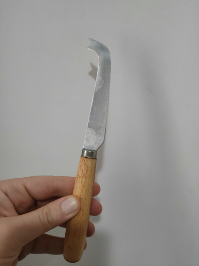 Nůž na sýr