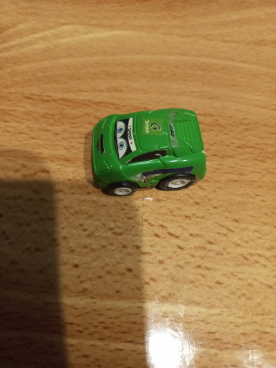 Zelené autíčko