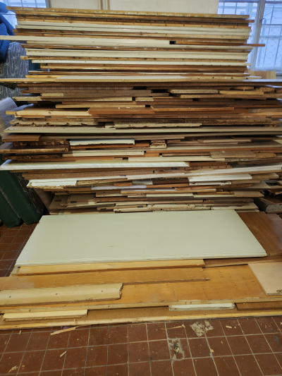 Obrovské množství dřeva na spálení