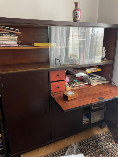 Sekretář, knihovna