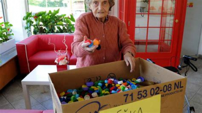 hledám plastová víčka od pet nápojů