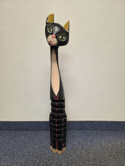 Dřevěná kočička