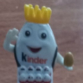 Kinder figurka