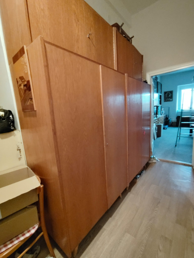 Šatní skříně 2 velké a 2 malé