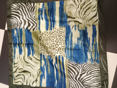 Šátek saten 50 x 50 cm