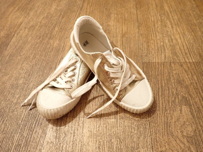 Zlaté plátěnky velikost 34