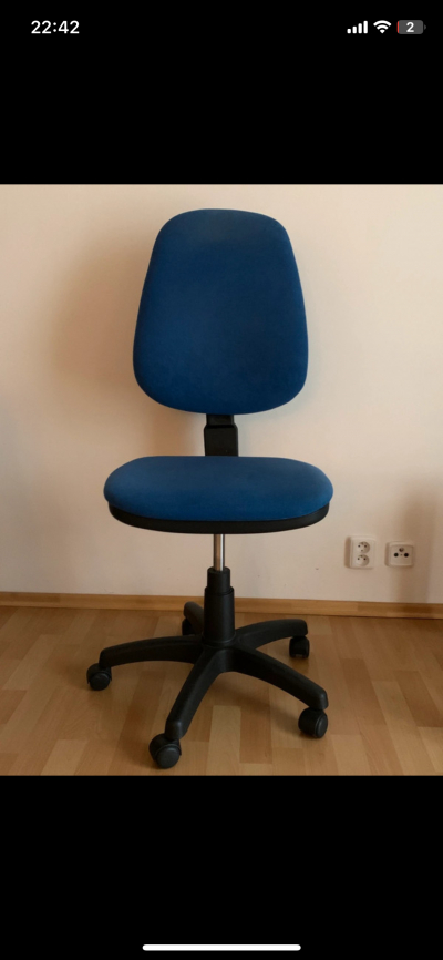 Koleckova kancelarska zidle