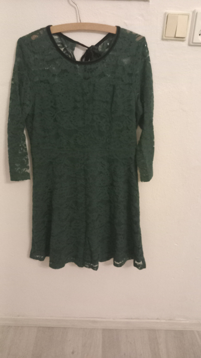 Dámské šaty velikost 40