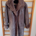 Daruji 3/4 dámský kožich.