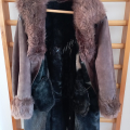 Daruji 3/4 dámský kožich.