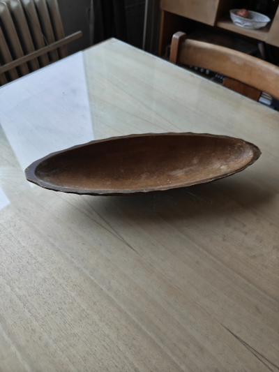 Dřevěná vyřezávaná mísa