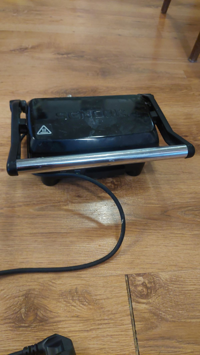 Toustovač/vaflovač