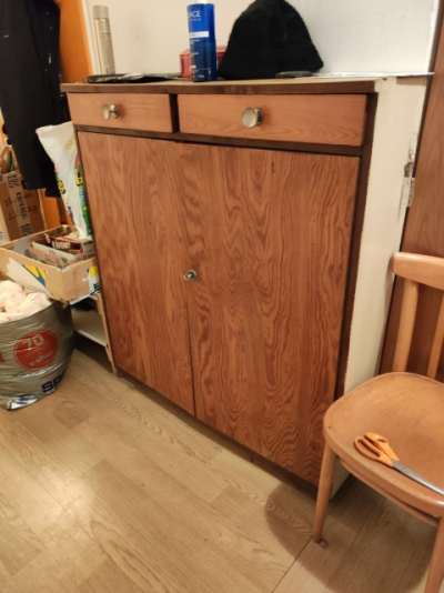 Skřínka 118x110x27cm