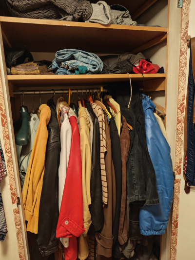 Oblečení po babičce a dědovi