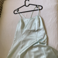 Satenové šaty velikost 40 - cca na 165 cm osobu