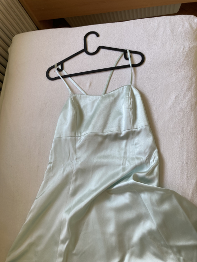 Satenové šaty velikost 40 - cca na 165 cm osobu