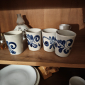 4 modře malované hrníčky