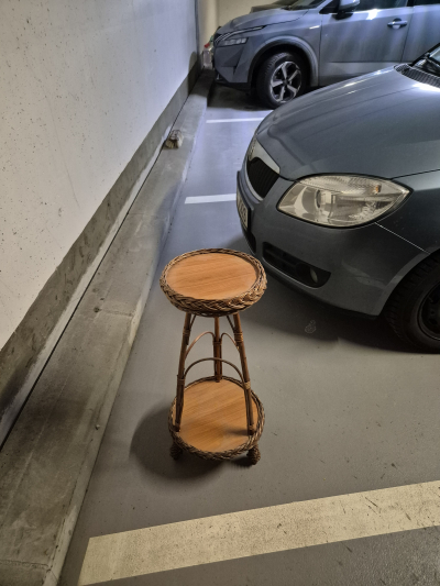 Proutěný držák květináče #3