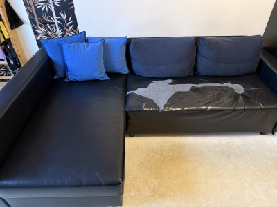 Rozkládací gauč s ukládacím prostorem