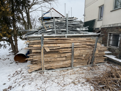 Daruji prkna na otop Brno Sobesice