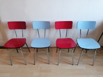 Čtyři vintage sběratelské židle