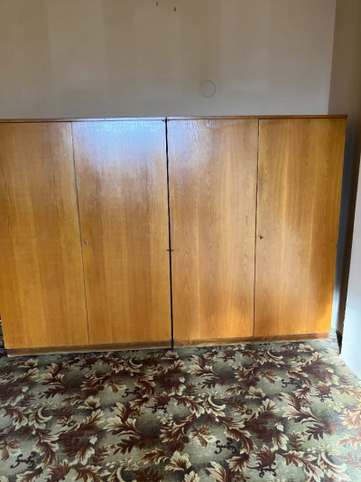 Retro skříně v perfektním stavu - bytelné, praktické