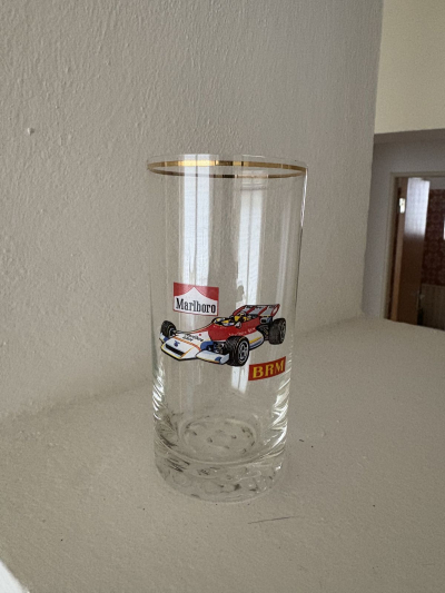 sklenička Marlboro 3dl