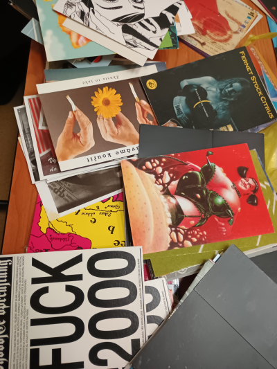 Hromada reklamních hospodských atd.pohledu