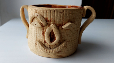 Keramický hrnek obličej